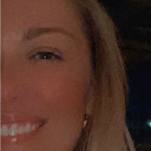 Meet your Posher, Nicole cristina